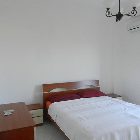 Ferienwohnung Leonardo Capaci Exterior foto