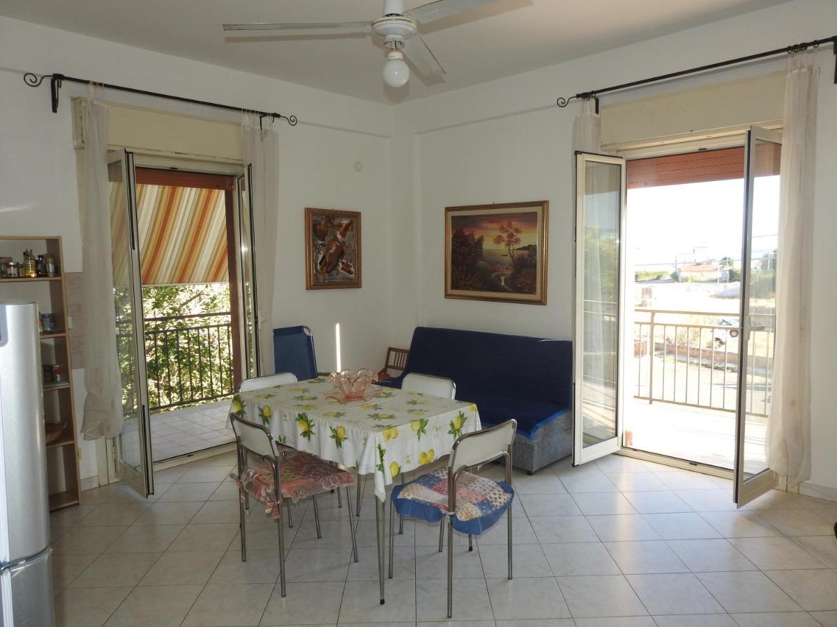 Ferienwohnung Leonardo Capaci Exterior foto